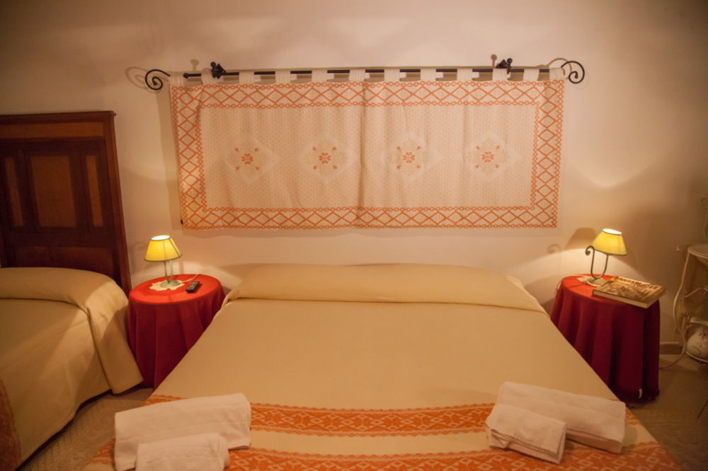 Su Cantaru Guesthouse Villanova Monteleone Esterno foto