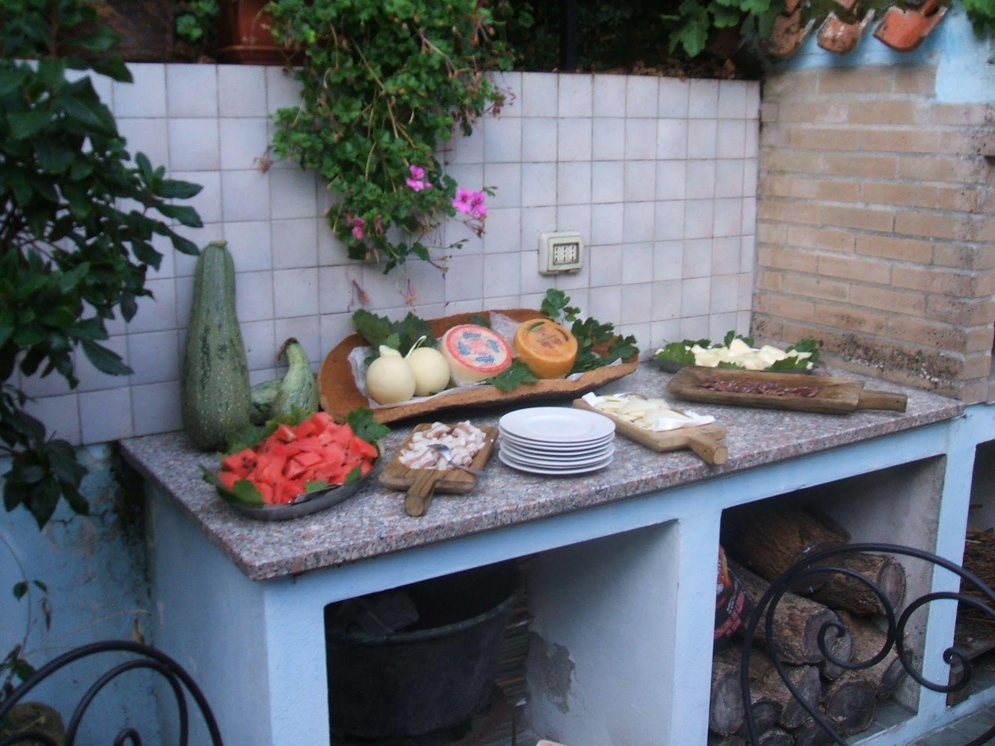 Su Cantaru Guesthouse Villanova Monteleone Esterno foto